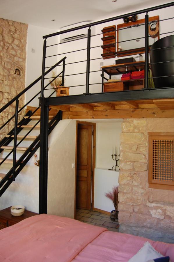 La Bucolique, Chambres Et Jardin D'Hotes Sabran エクステリア 写真