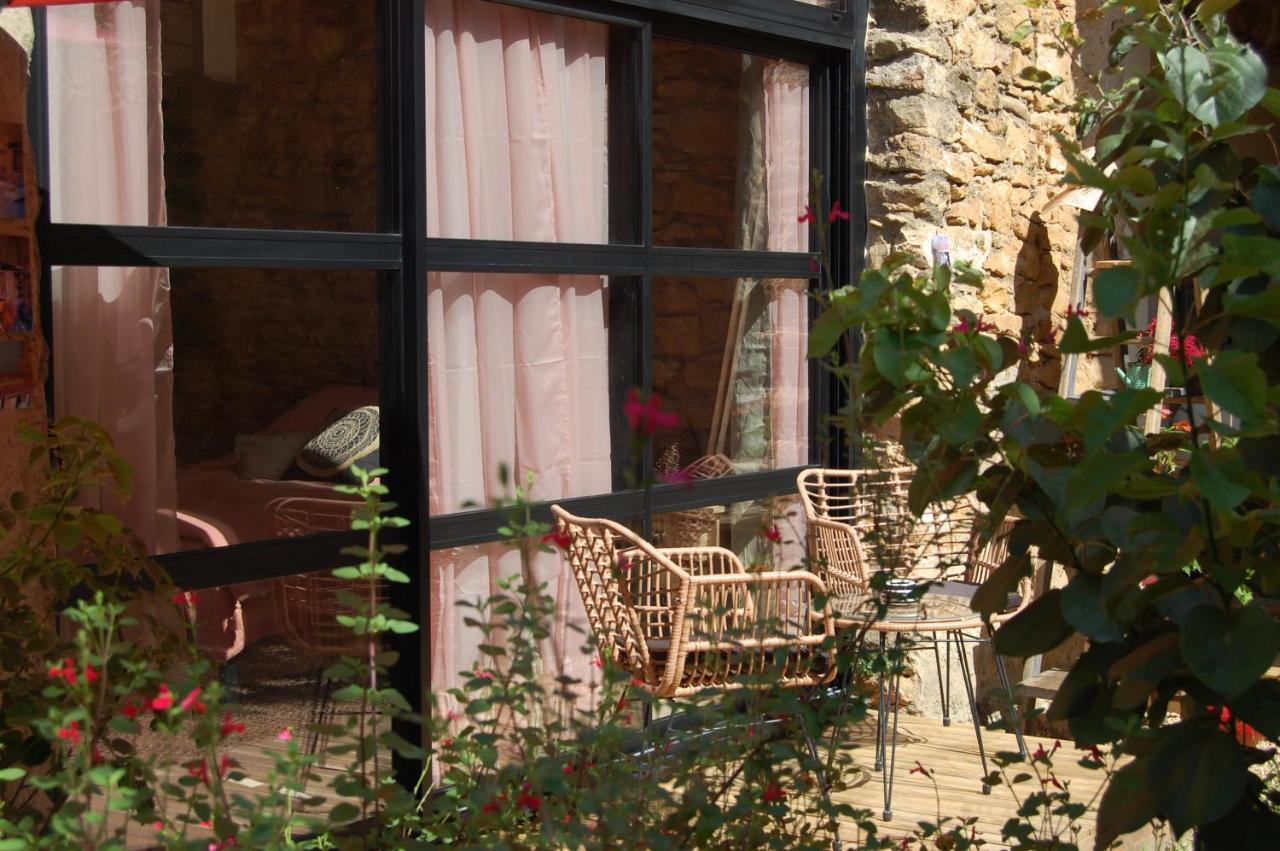 La Bucolique, Chambres Et Jardin D'Hotes Sabran エクステリア 写真
