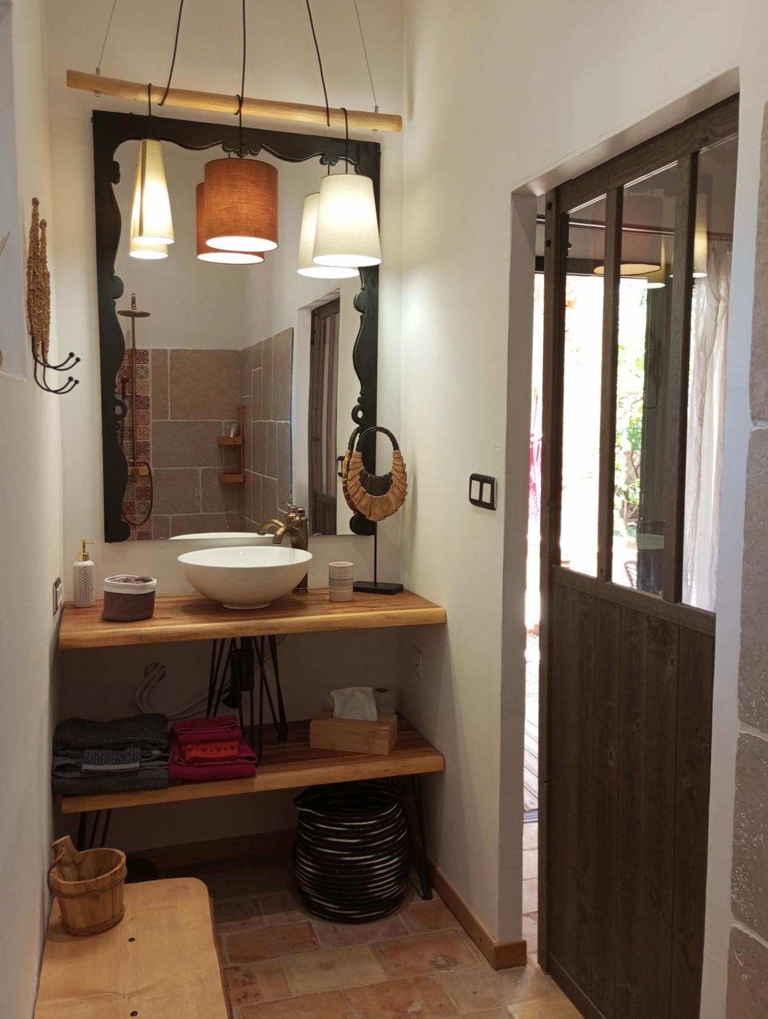 La Bucolique, Chambres Et Jardin D'Hotes Sabran エクステリア 写真